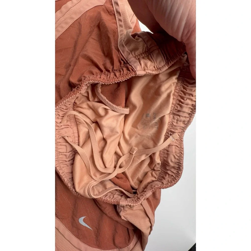 Women's size MEDIUM NIKE Dri-Fit athletic shorts.  EUC.